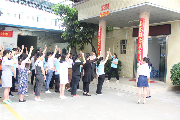 胡金花用自己的行動證明了，她在這次培訓(xùn)中所學(xué)習(xí)到內(nèi)容，更傳遞了“愛”的精神理念。