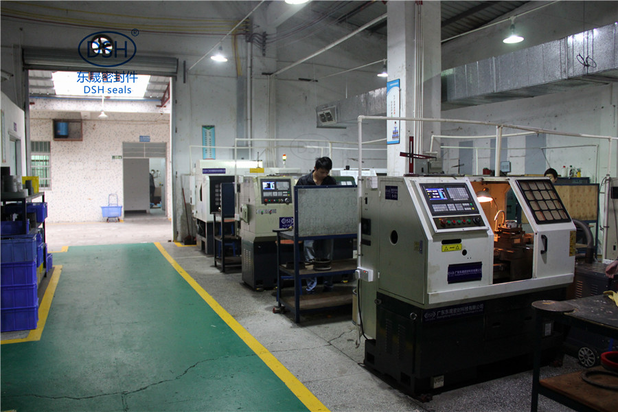 數(shù)控車床（自動(dòng)化機(jī)床；CNC lathe）